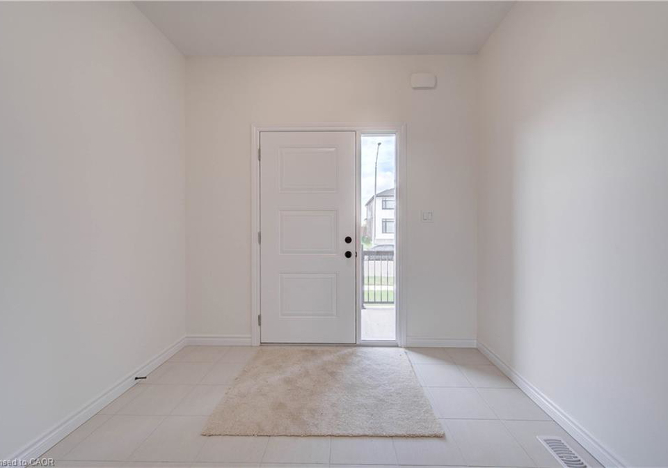 10-munn-crescent-paris-ontario-40865481