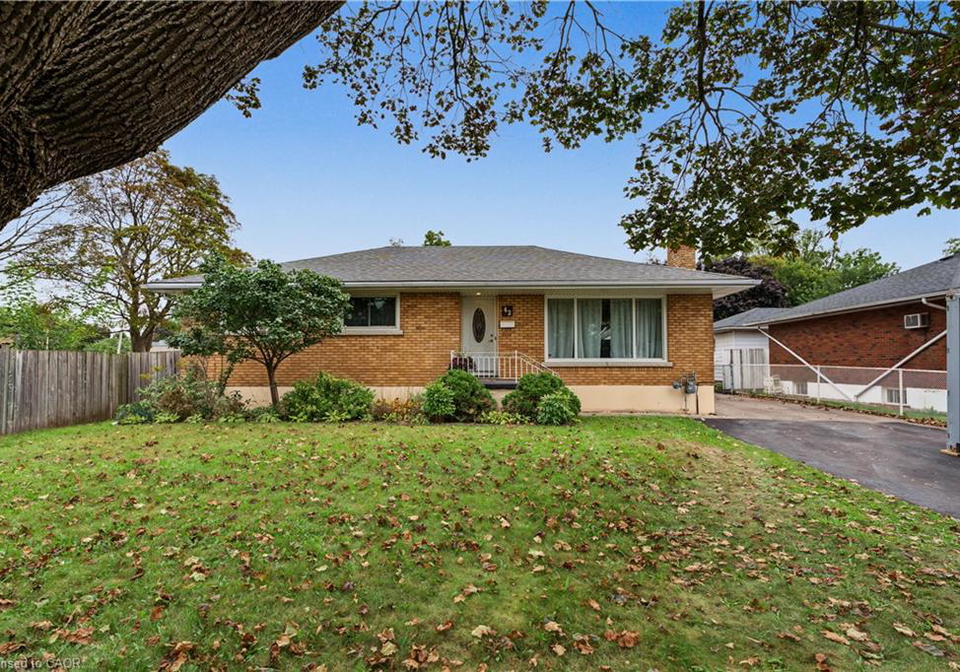 42-woodman-drive-brantford-ontario-40865499