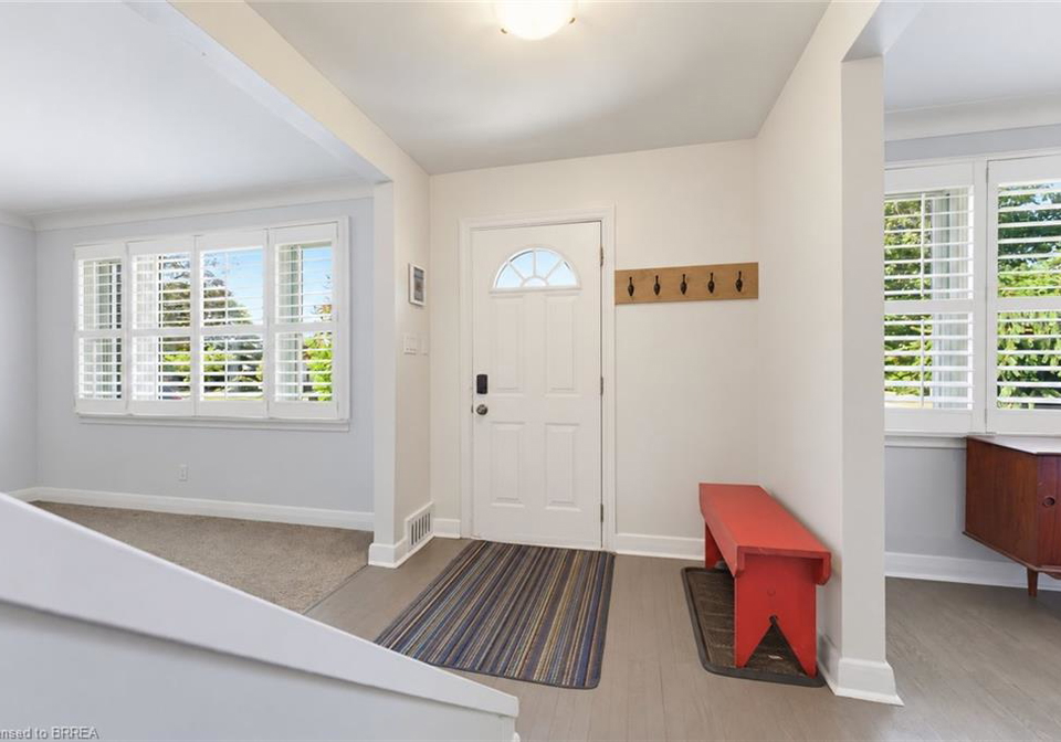 38-admiral-road-brantford-ontario-40865504