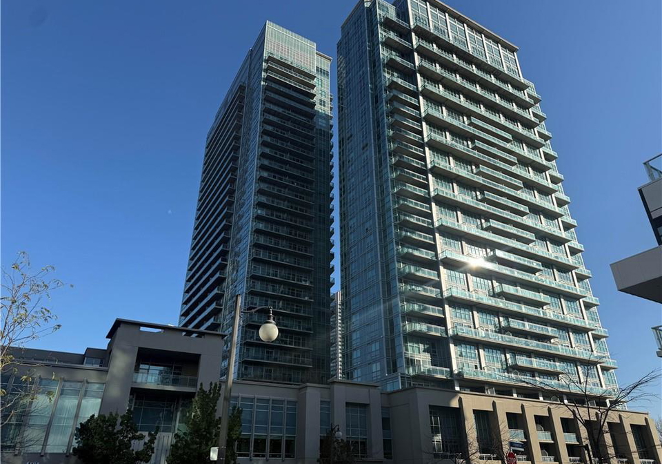 165-legion-road-n-toronto-ontario-40865571