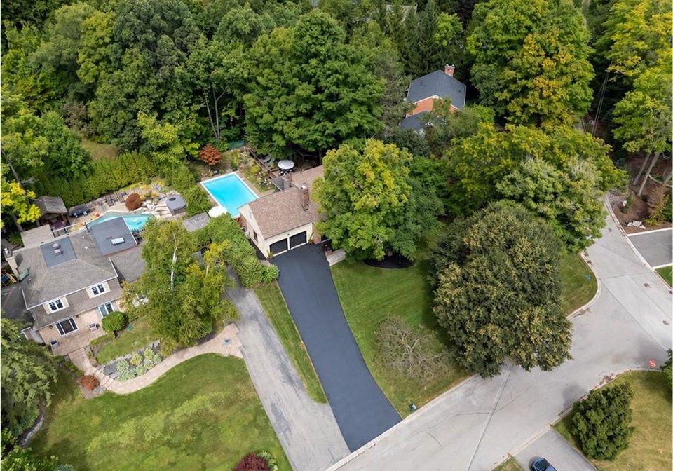 2129-highview-drive-burlington-ontario-40865612