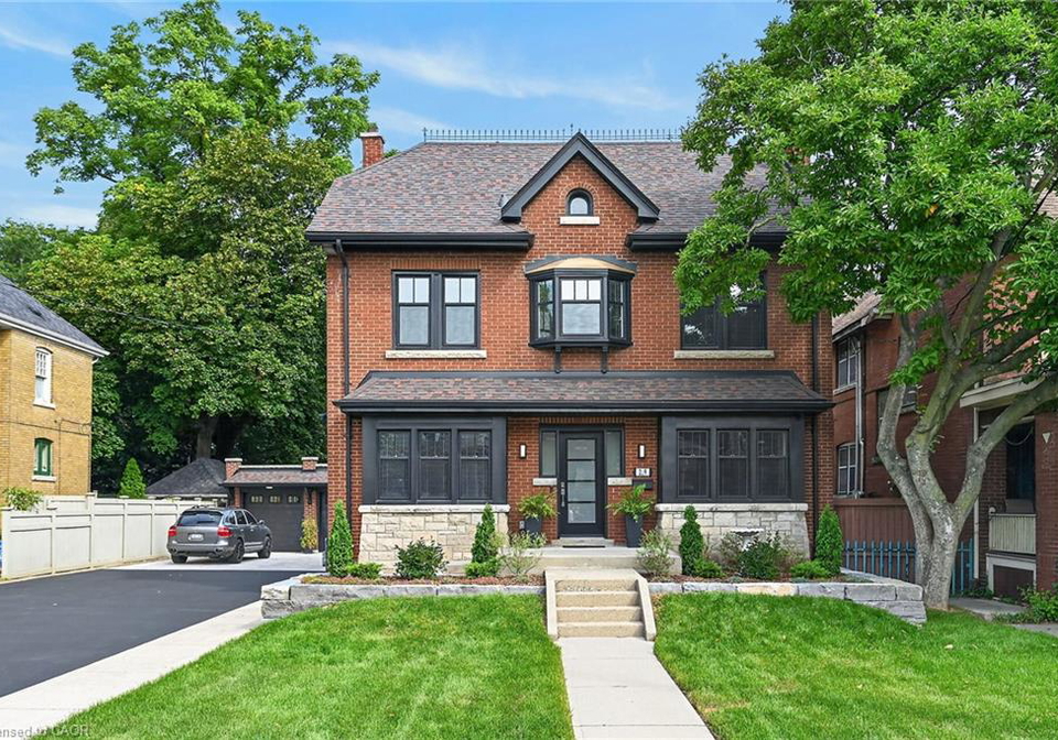 209-delaware-avenue-hamilton-ontario-40865621