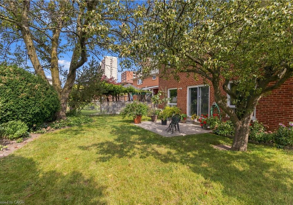 152-hilda-avenue-north-york-ontario-40865622