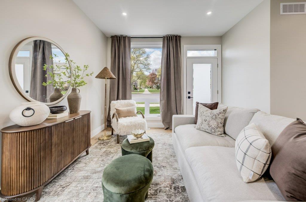 210-heritage-drive-kitchener-ontario-40865638