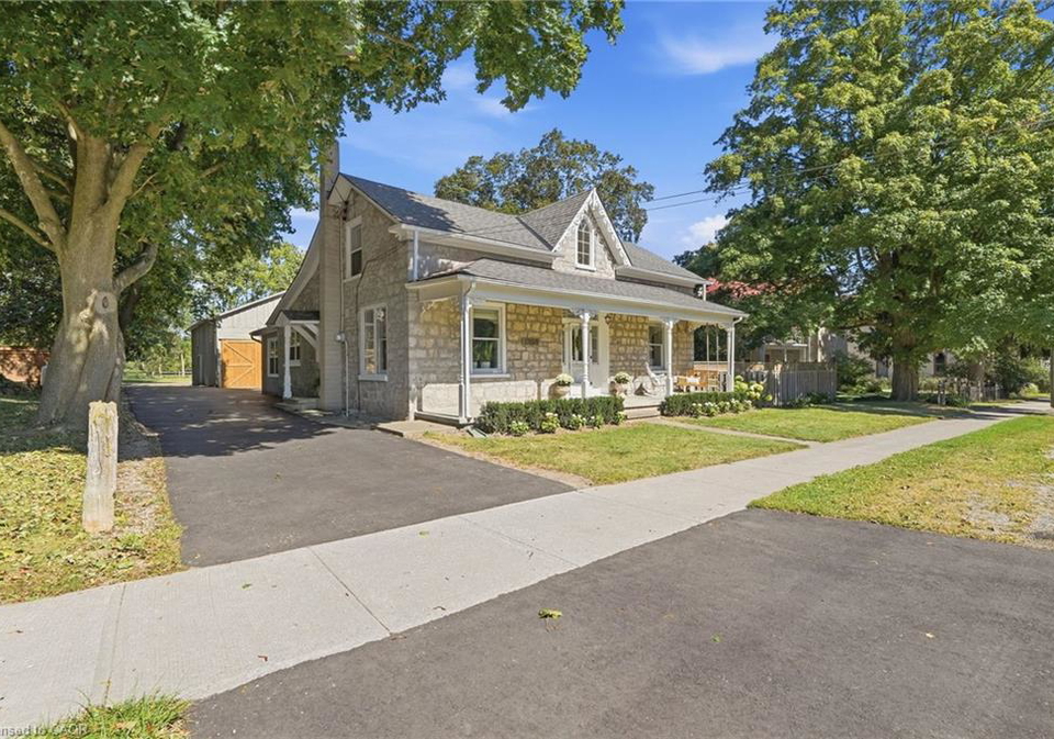 1264-old-8-highway-sheffield-ontario-40865640