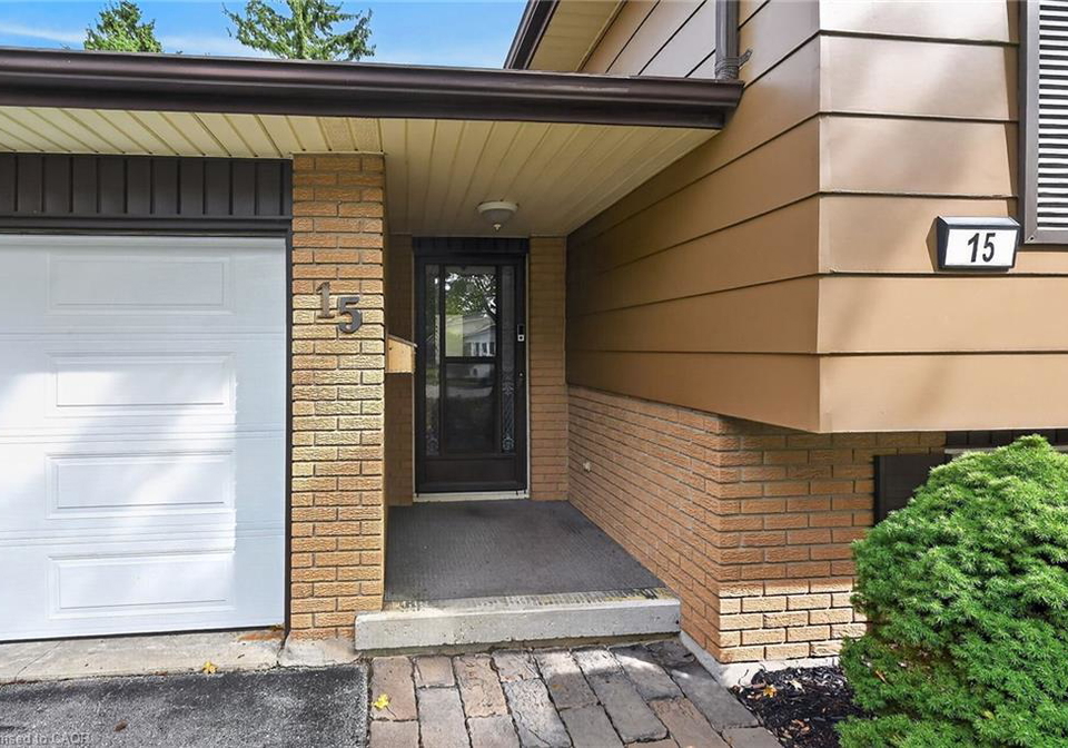 15-miller-crescent-simcoe-ontario-40865641