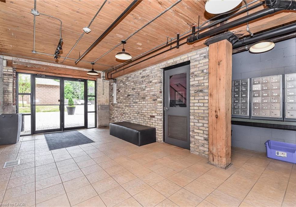 120-mansion-street-kitchener-ontario-40865785
