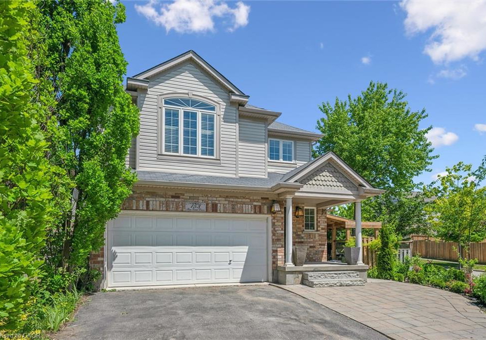 153-sims-estate-drive-kitchener-ontario-40865820