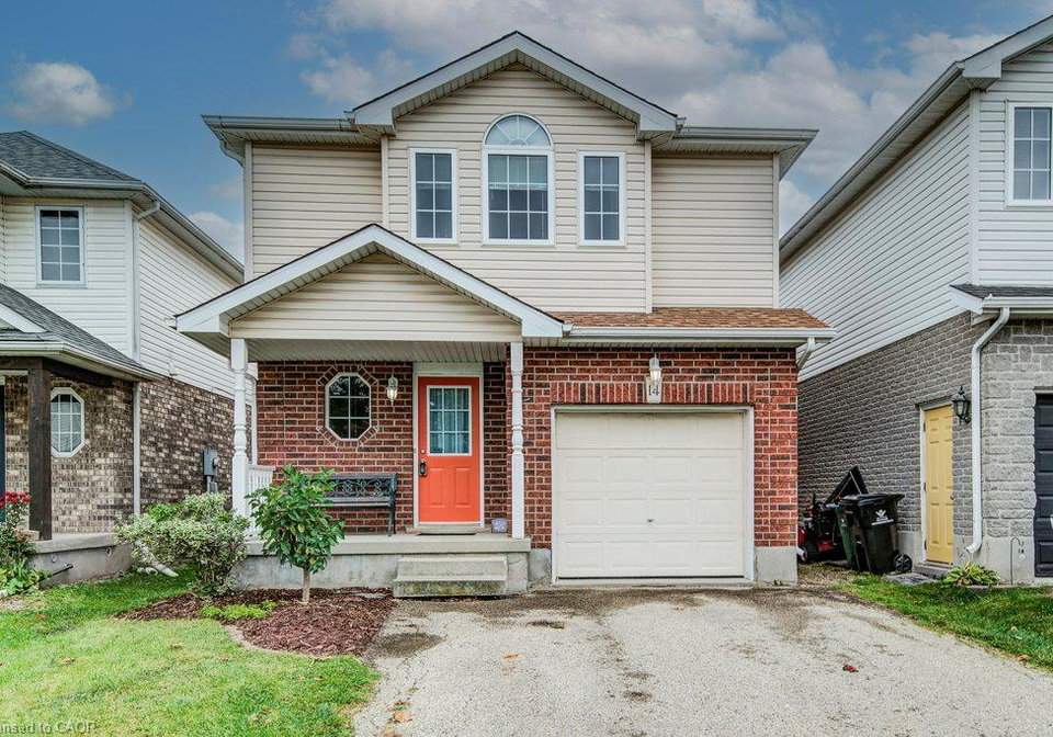 14-raising-mill-gate-elmira-ontario-40865821