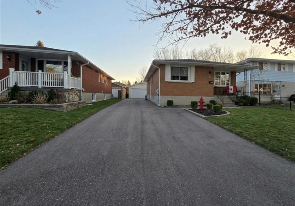 555-brookhaven-crescent-waterloo-ontario-40865906