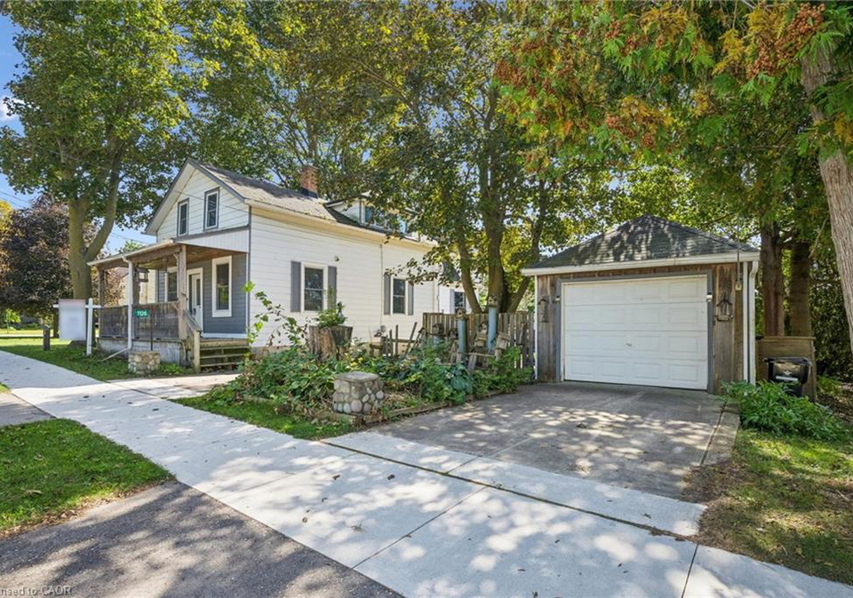 1126-queens-bush-road-wellesley-ontario-40865937