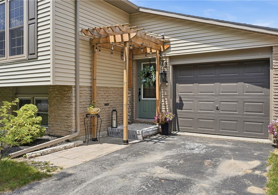 72-crestlynn-crescent-simcoe-ontario-40865948