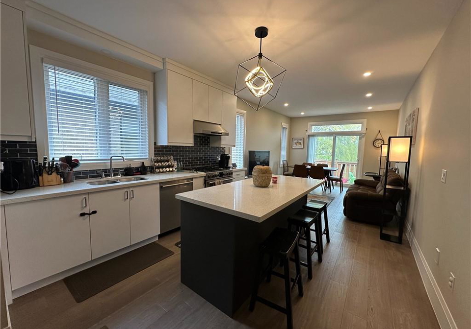 45-eleanor-avenue-hamilton-ontario-40866024
