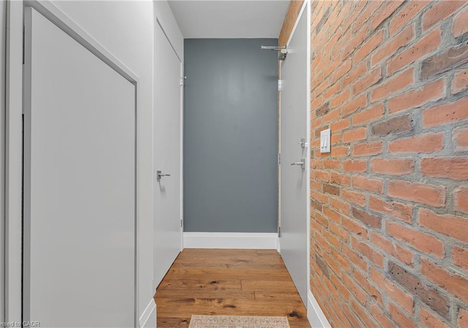 455-charlton-avenue-e-hamilton-ontario-40866040