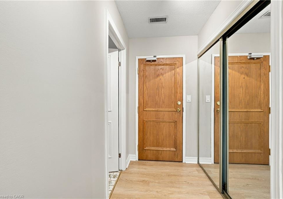 469-wilson-street-e-hamilton-ontario-40866106