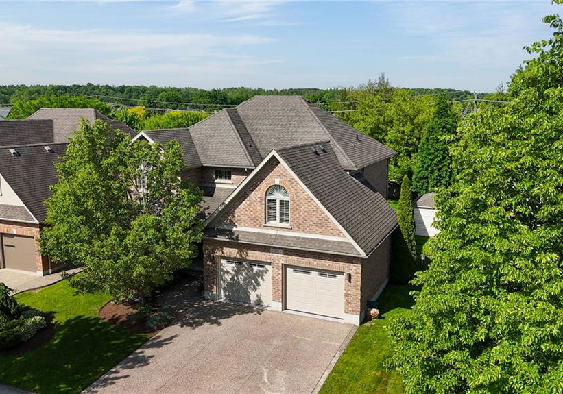 211-terrace-wood-crescent-kitchener-ontario-40866176