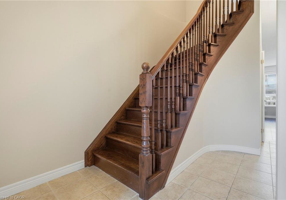 108-marina-point-crescent-stoney-creek-ontario-40866192
