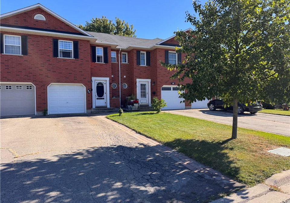 42-swayze-court-smithville-ontario-40866247