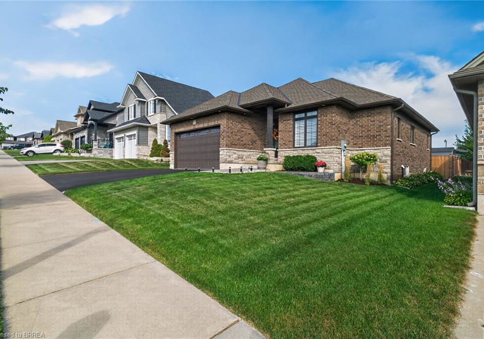 14-masters-lane-paris-ontario-40866268