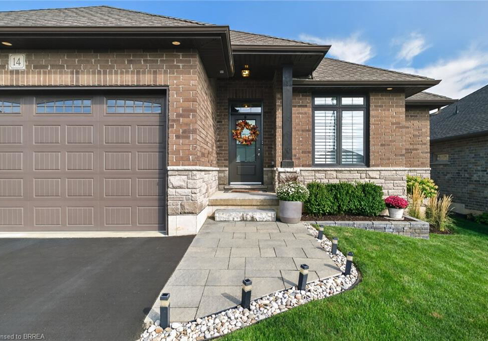 14-masters-lane-paris-ontario-40866268