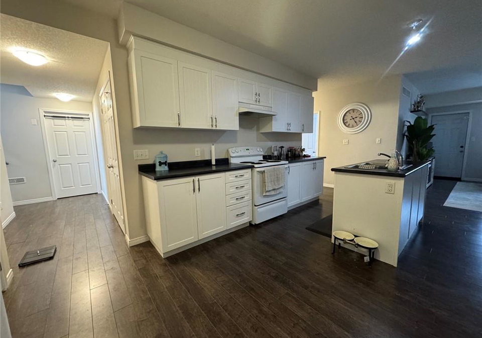 205-rachel-crescent-kitchener-ontario-40866339