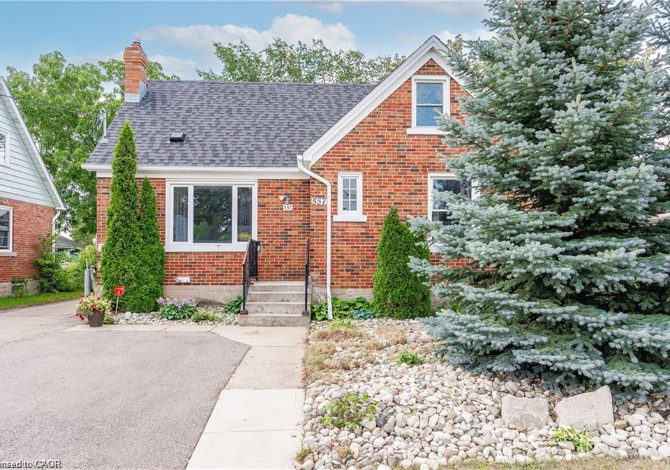 557-stirling-avenue-s-kitchener-ontario-40866383