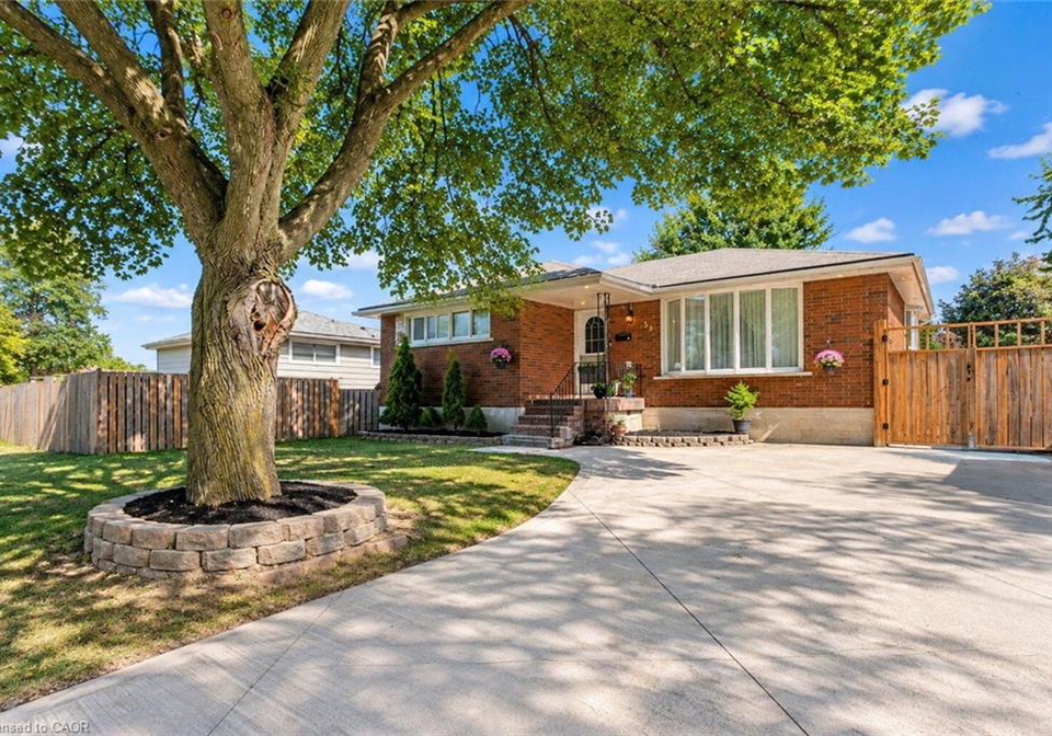 33-bellingham-drive-hamilton-ontario-40866439