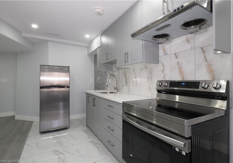 38-brandy-crescent-kitchener-ontario-40866441
