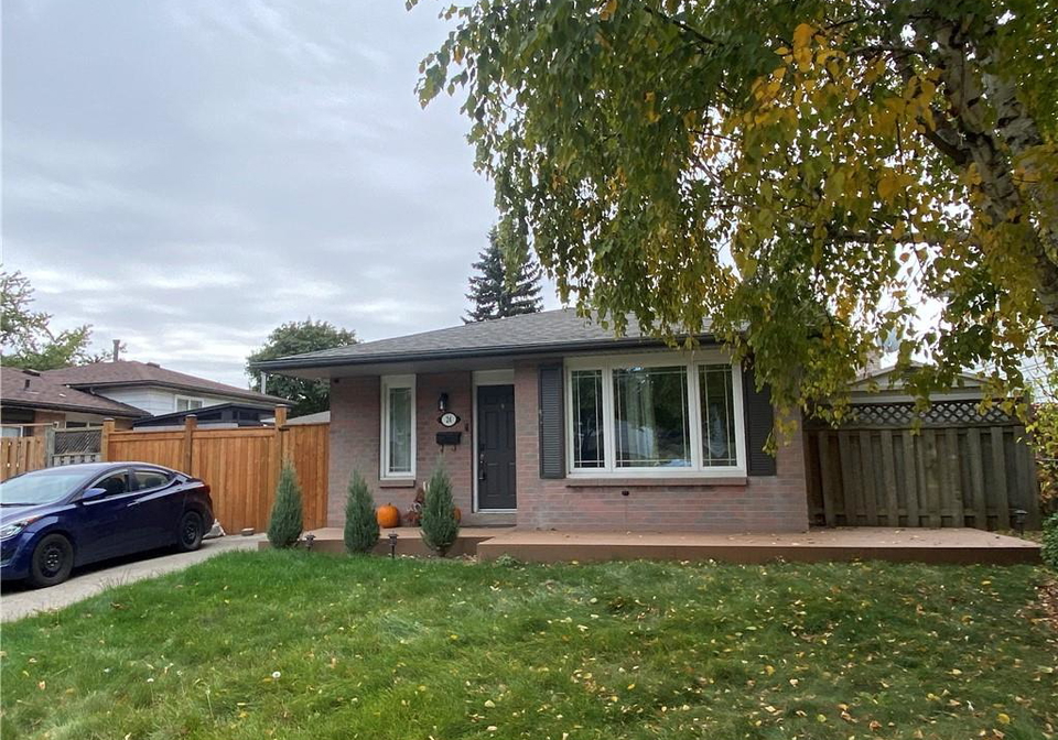 24-queenslea-drive-hamilton-ontario-40866445