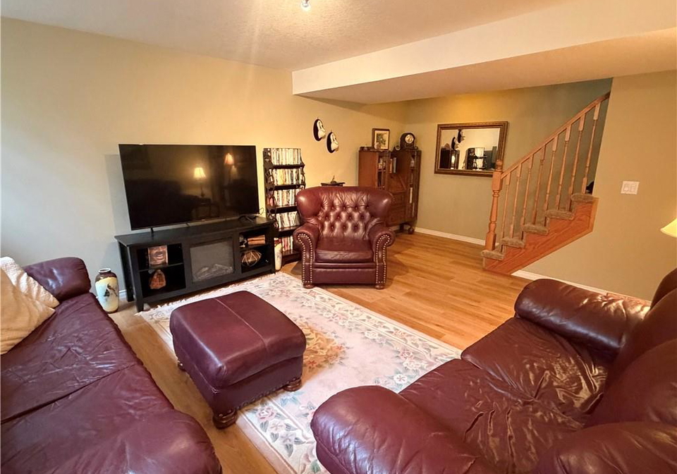 40-stornoway-crescent-huron-east-ontario-40866452
