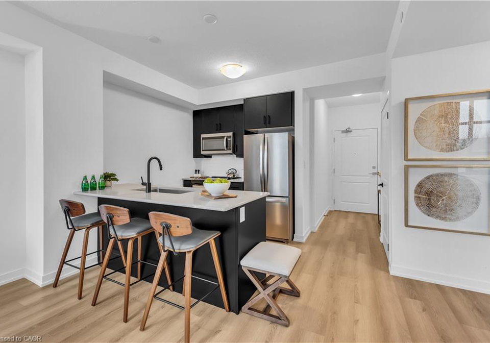 10-mallard-trail-waterdown-ontario-40866504