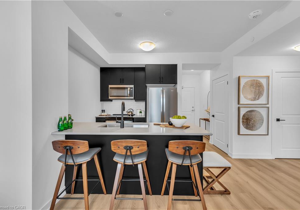 10-mallard-trail-waterdown-ontario-40866504