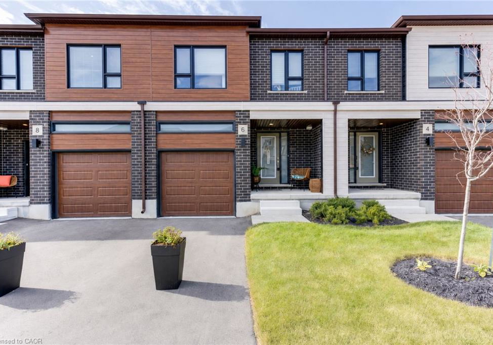 18-oak-forest-common-cambridge-ontario-40866541
