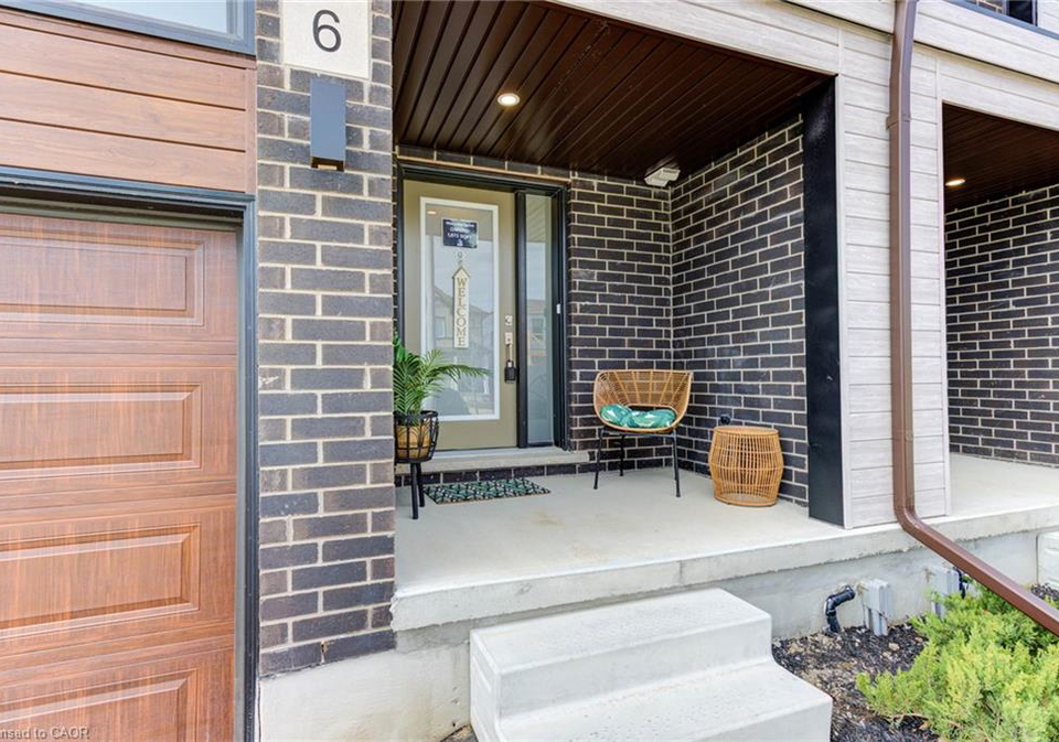 18-oak-forest-common-cambridge-ontario-40866541