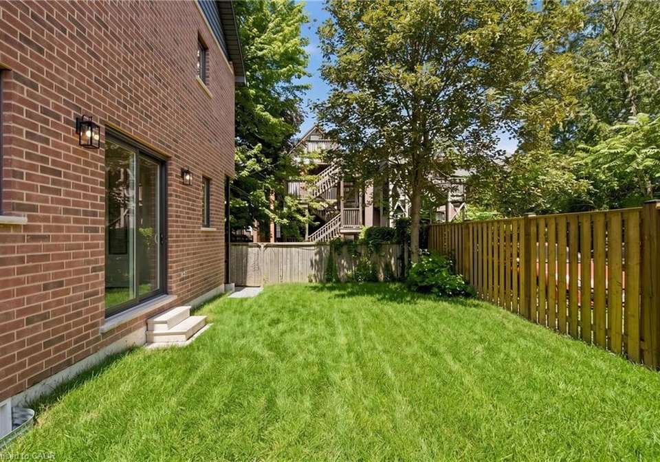 279-hess-street-s-hamilton-ontario-40866628