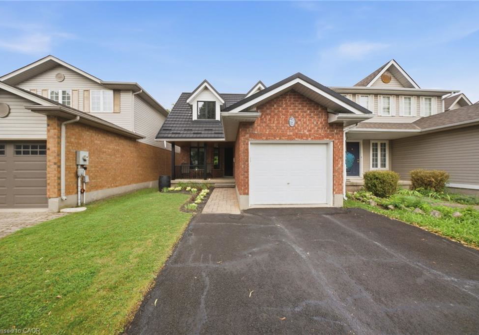 19-boulder-crescent-guelph-ontario-40866634