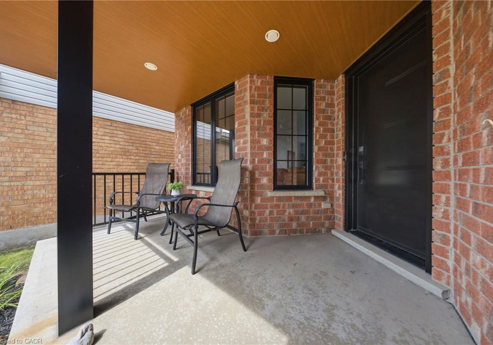 19-boulder-crescent-guelph-ontario-40866634