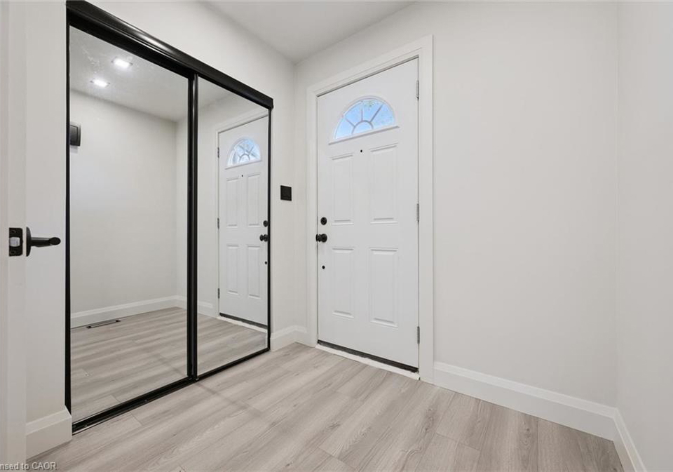 5475-lakeshore-road-burlington-ontario-40866659