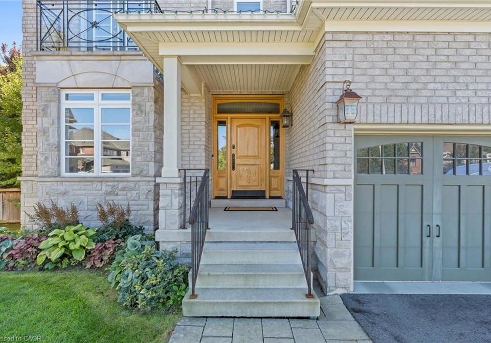 14-view-point-circle-georgetown-ontario-40866681