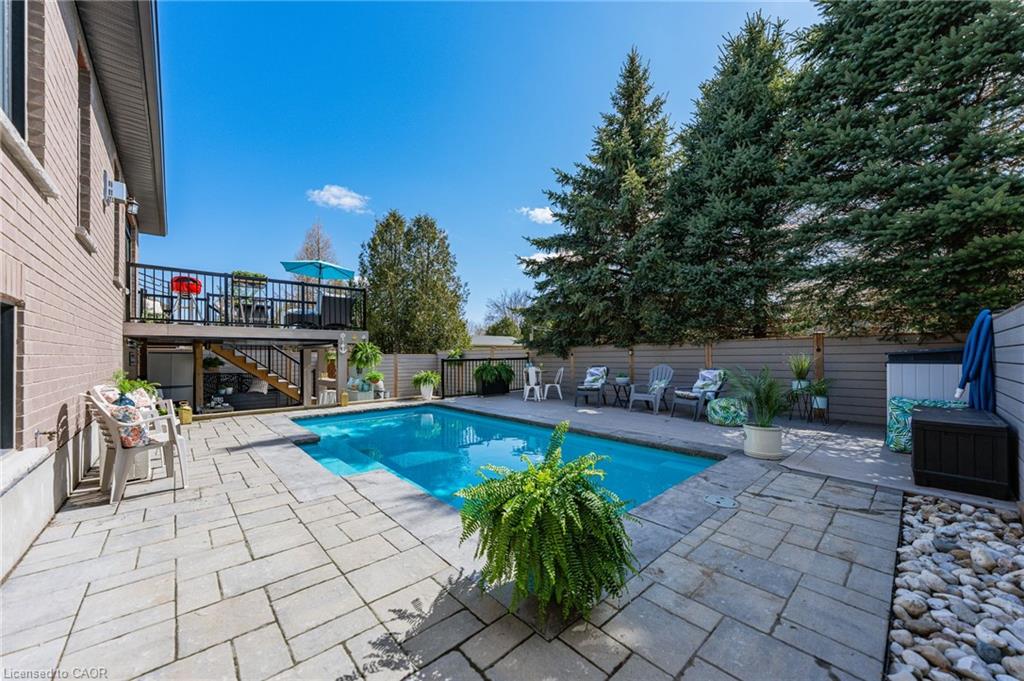 57-cutting-drive-elora-ontario-40866720
