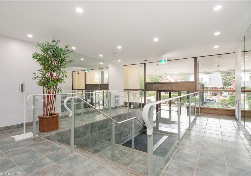 81-church-street-kitchener-ontario-40866736