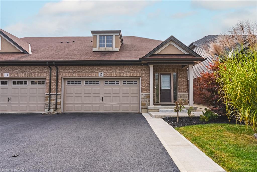 15-kopperfield-lane-mount-hope-ontario-40866750