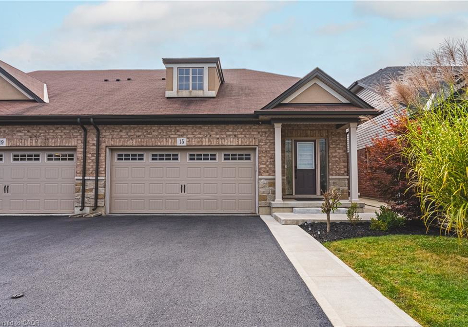 15-kopperfield-lane-mount-hope-ontario-40866750