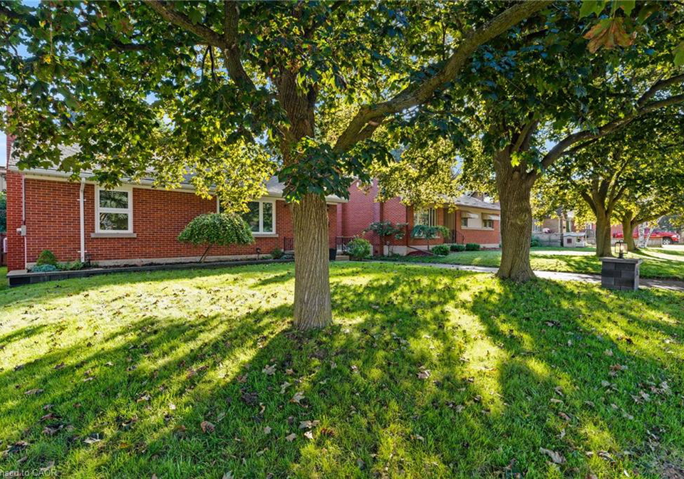 135-patricia-avenue-kitchener-ontario-40866769