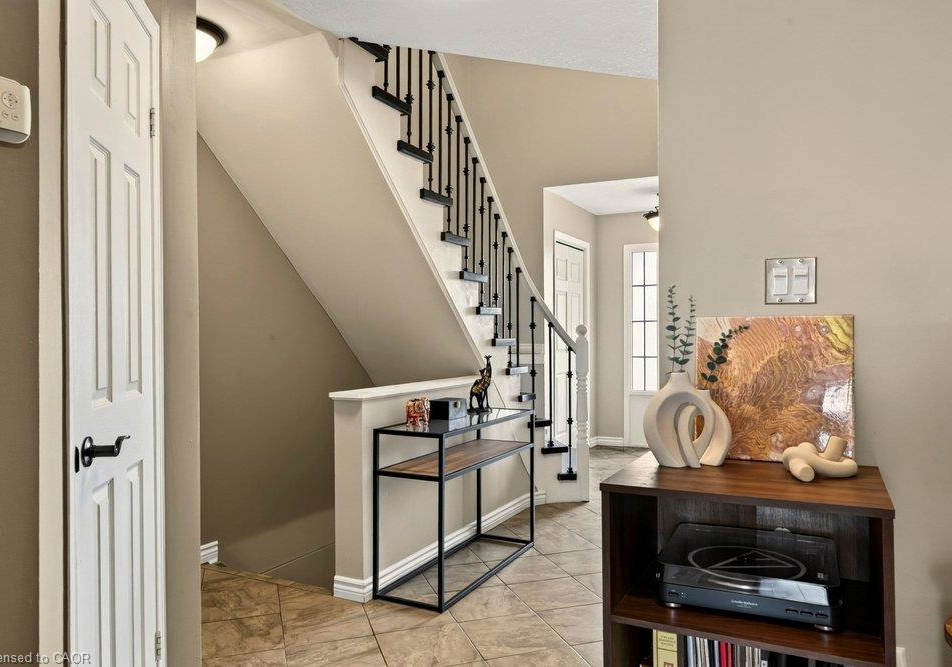 1860-upper-gage-avenue-hamilton-ontario-40866778