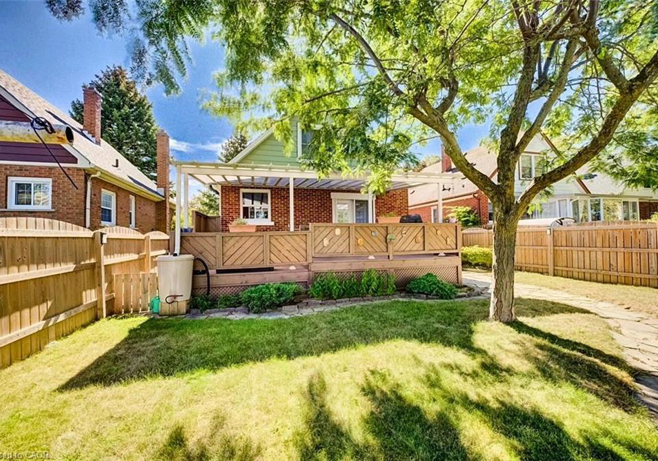 208-arnold-street-kitchener-ontario-40866787