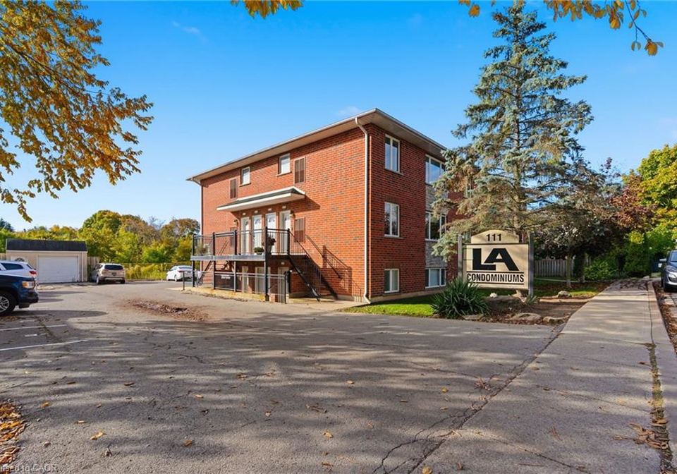 111-smits-cove-smithville-ontario-40866815