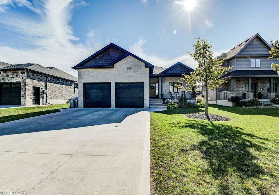 24-gilmer-crescent-listowel-ontario-40866861