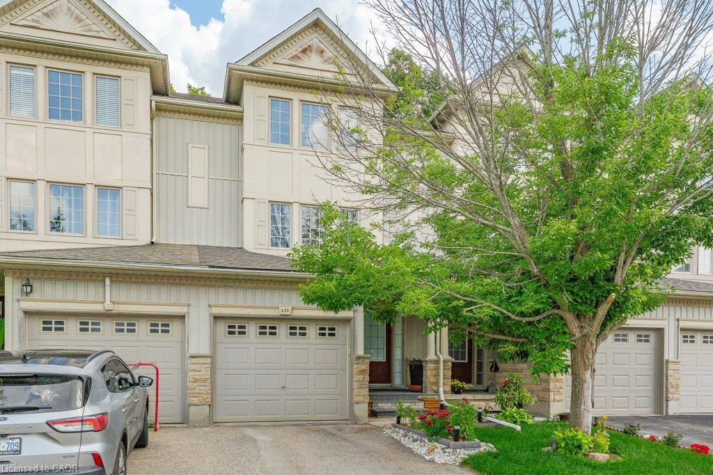 110-activa-avenue-kitchener-ontario-40866880