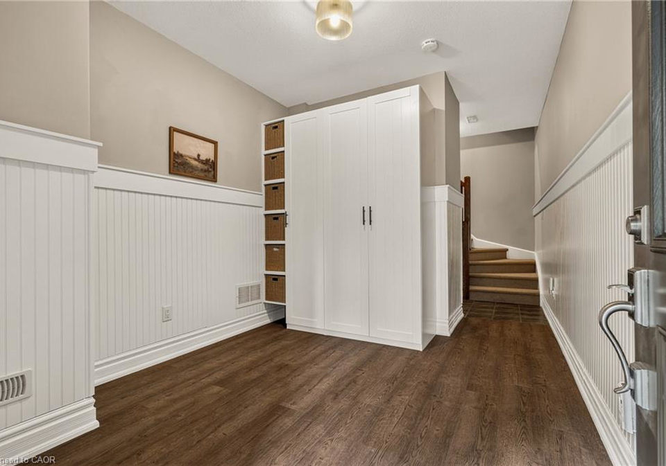 257-parkside-drive-waterdown-ontario-40866901